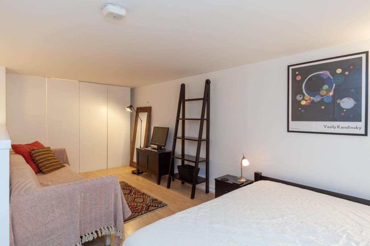 Charming 1 Bedroom Apartment In Old School House ロンドン エクステリア 写真