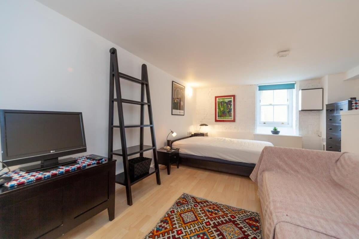 Charming 1 Bedroom Apartment In Old School House ロンドン エクステリア 写真