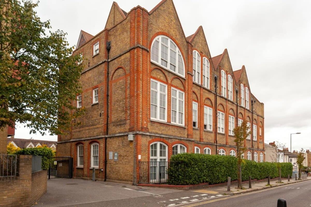 Charming 1 Bedroom Apartment In Old School House ロンドン エクステリア 写真