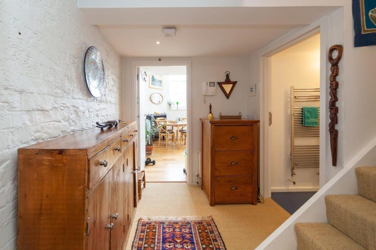 Charming 1 Bedroom Apartment In Old School House ロンドン エクステリア 写真