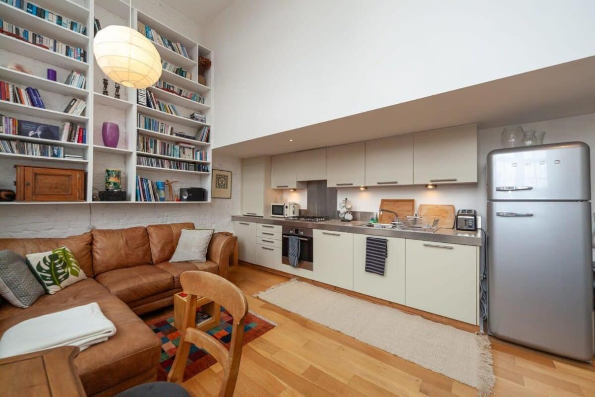 Charming 1 Bedroom Apartment In Old School House ロンドン エクステリア 写真