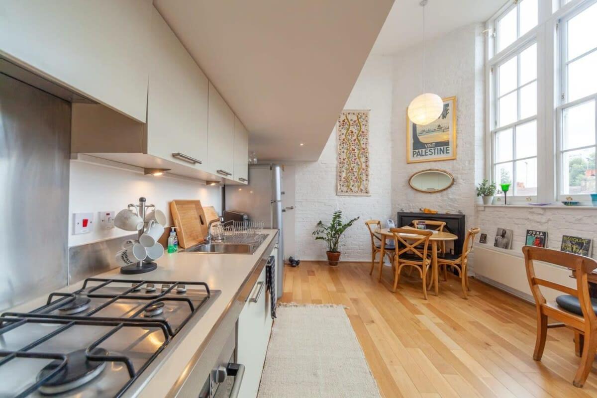 Charming 1 Bedroom Apartment In Old School House ロンドン エクステリア 写真