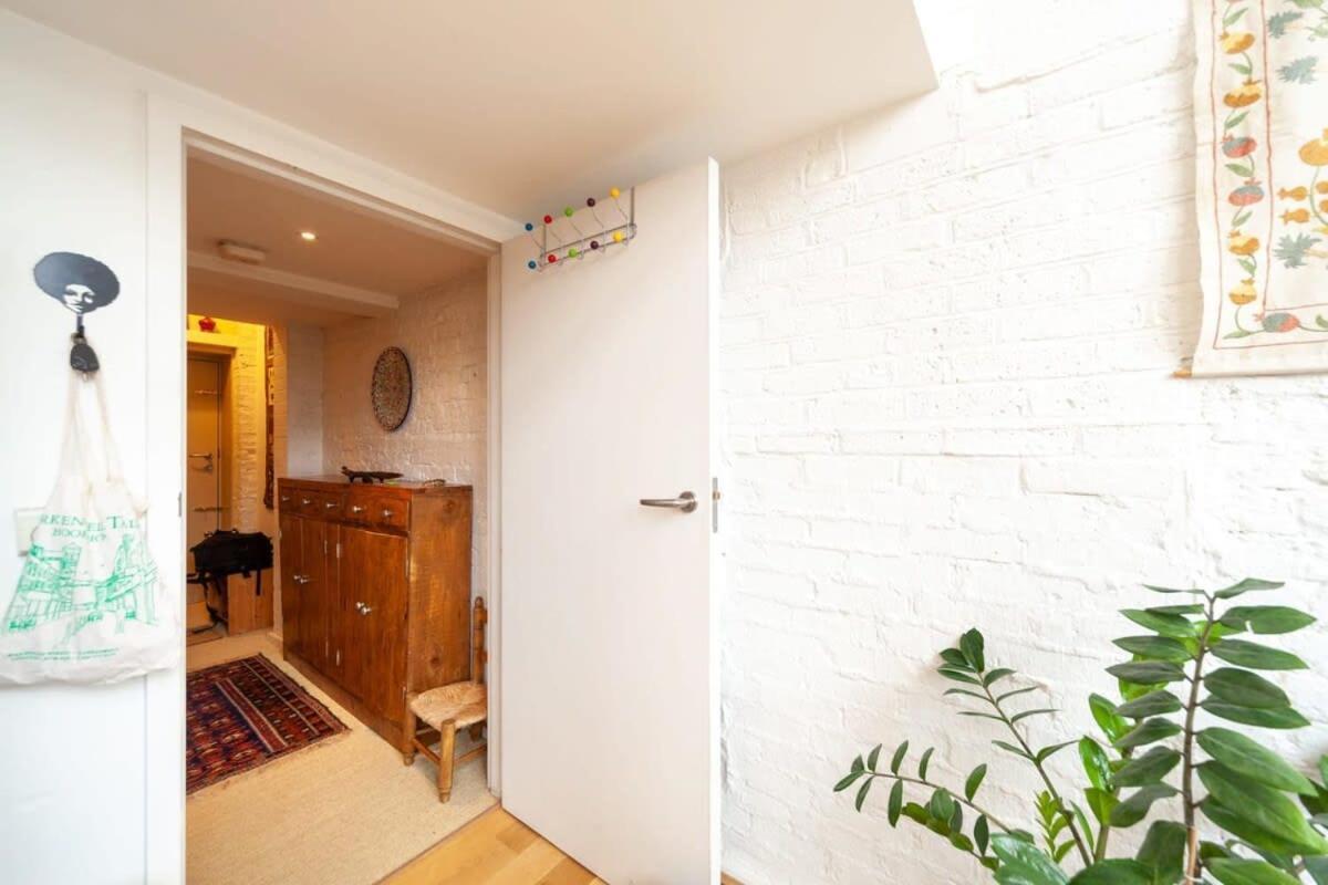 Charming 1 Bedroom Apartment In Old School House ロンドン エクステリア 写真